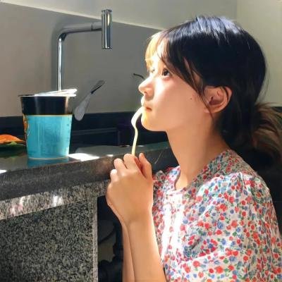 深蓝与月光